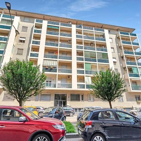 Alessia'S Flat - Caroli Apartment Милано Екстериор снимка